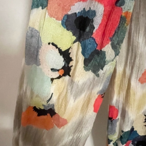 BLANK London Floral Watercolor Blouse with sequins RARE - Picture 3 of 7